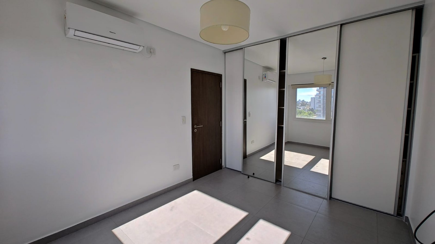 DEPARTAMENTO 1 DORMITORIO CON COCHERA EN ALQUILER