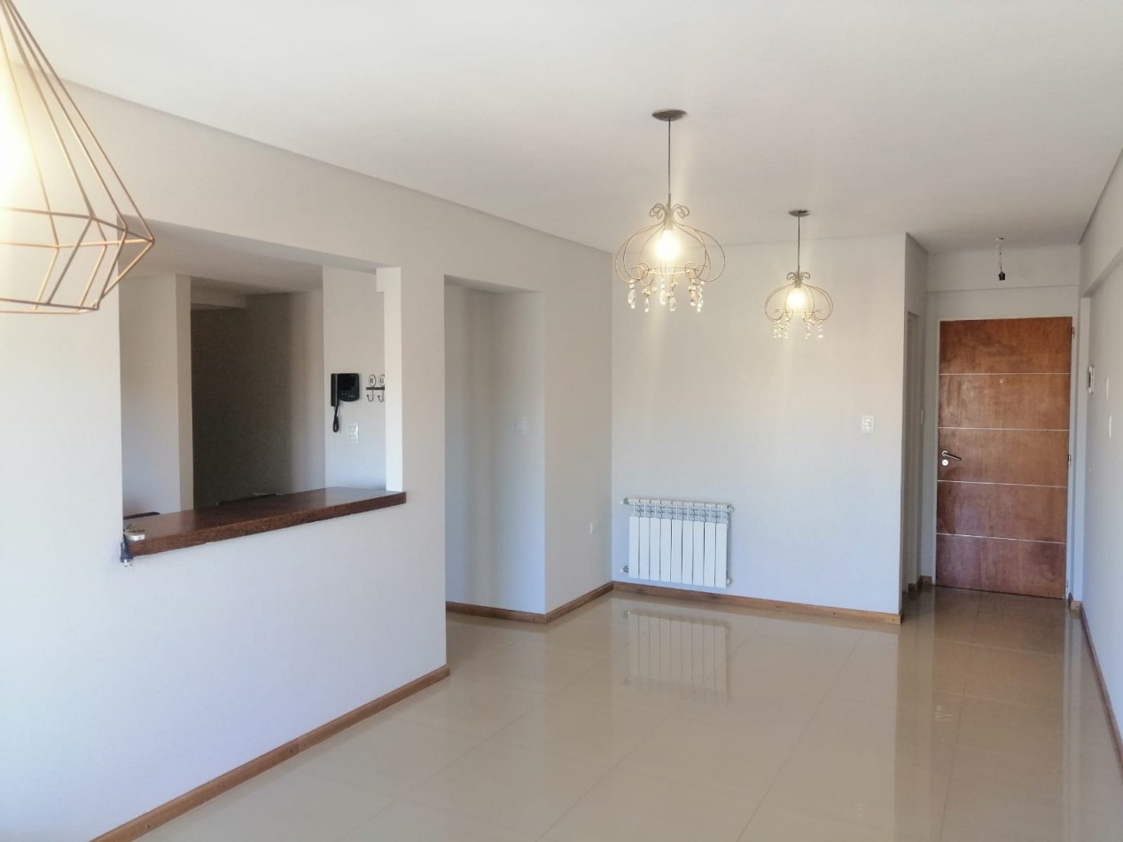 DEPARTAMENTO 2 DORMITORIOS CON COCHERA EN ALQUILER 