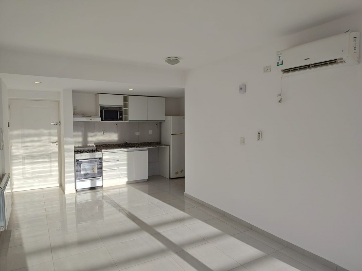 DEPARTAMENTO 1 DORMITORIO CON COCHERA EN ALQUILER