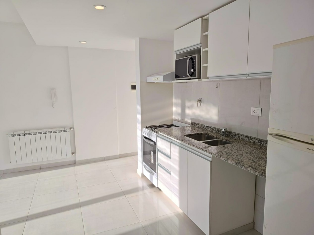 DEPARTAMENTO 1 DORMITORIO CON COCHERA EN ALQUILER