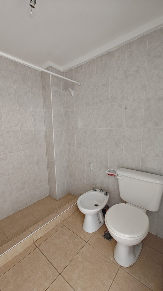 CASA 2 DORMITORIOS EN PLANTA BAJA EN ALQUILER